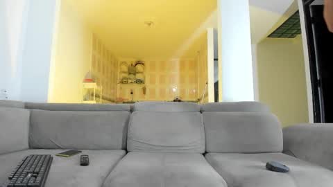 Isabella  online show from December 19, 2025, 9:11 pm