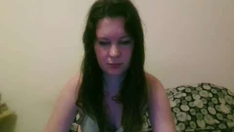 issamayy333 online show from June 8, 2026, 7:20 am