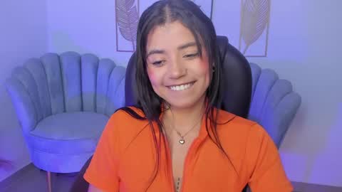 Snapshot of issi_loren chatting on April 26, 2026, 11:41 am issi_loren online show from April 26, 2026, 11:41 am