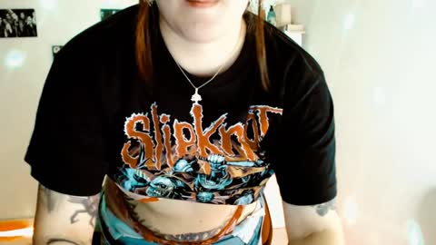 Yiz online show from December 7, 2024, 5:59 am