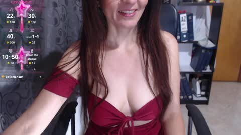 Issy online show from April 2, 2026, 10:35 am