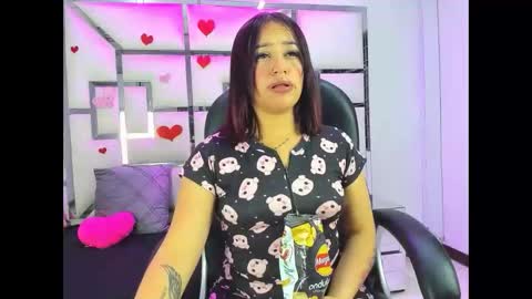 Issys online show from February 12, 2026, 2:50 am