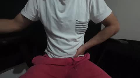 erdem online show from September 22, 2025, 8:05 am