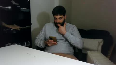 italianboybcn online show from January 18, 2025, 8:51 pm