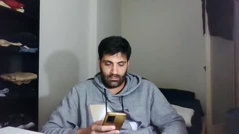 italianboybcn online show from March 4, 2025, 5:56 pm