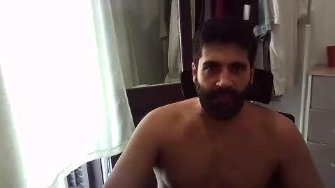 italianboybcn online show from September 16, 2025, 8:37 am