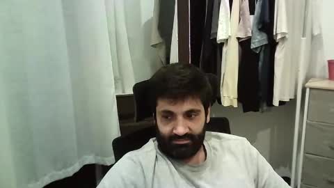 italianboybcn online show from October 7, 2025, 7:11 pm