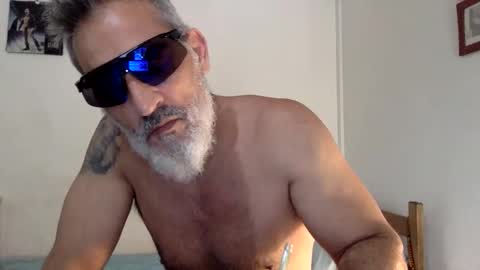 italiankingstripper online show from February 5, 2026, 3:05 pm