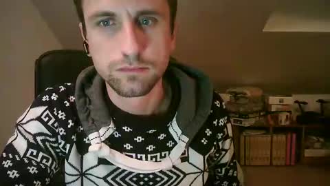 italiano116116 online show from December 13, 2024, 9:20 pm