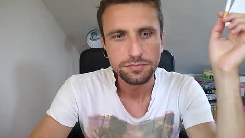 Snapshot of italiano116116 chatting on June 22, 2026, 8:22 am italiano116116 online show from June 22, 2026, 8:22 am
