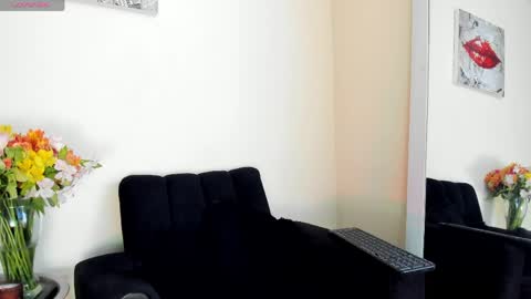 Angelica online show from April 19, 2026, 6:21 pm