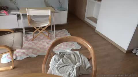Snapshot of its_jessi chatting on July 3, 2026, 8:59 pm Jessi online show from July 3, 2026, 8:59 pm