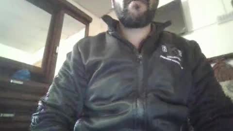 its_me_2323 online show from February 14, 2025, 4:15 am