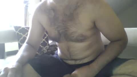 Snapshot of its_me_2323 chatting on July 15, 2026, 7:02 am its_me_2323 online show from July 15, 2026, 7:02 am
