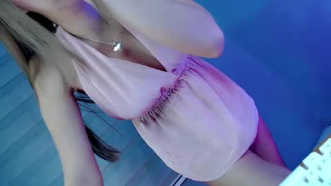 Pixie online show from January 22, 2025, 10:15 pm