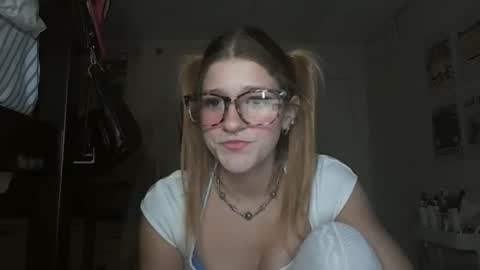 Snapshot of itsalexlove chatting on January 14, 2025, 11:37 pm Alex Love online show from January 14, 2025, 11:37 pm