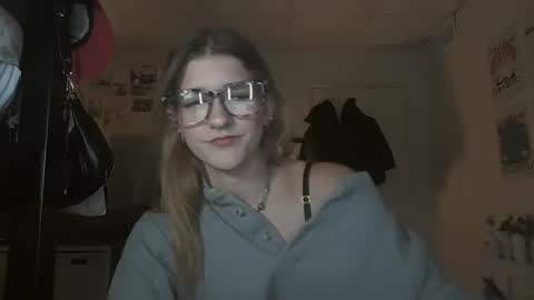 Snapshot of itsalexlove chatting on January 18, 2025, 12:13 am Alex Love online show from January 18, 2025, 12:13 am