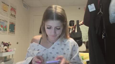 Snapshot of itsalexlove chatting on February 19, 2025, 1:29 am Alex Love online show from February 19, 2025, 1:29 am