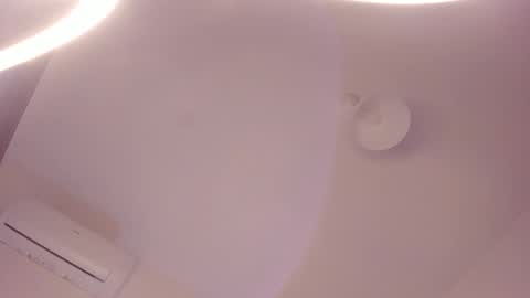 Isabella online show from September 20, 2025, 7:20 am