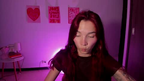 Snapshot of itscamill chatting on May 7, 2026, 3:45 am camill online show from May 7, 2026, 3:45 am