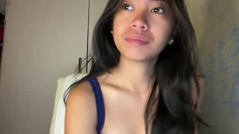 Candy online show from April 21, 2026, 2:51 am