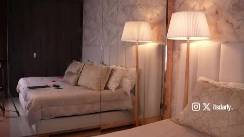     online show from April 18, 2026, 1:31 am