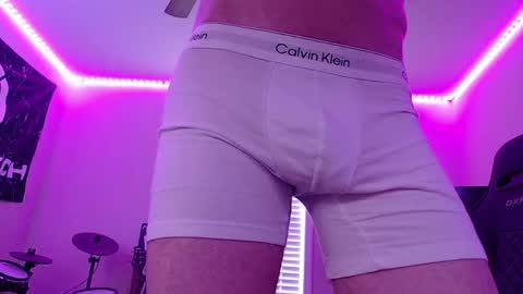 Snapshot of itslamayo chatting on March 25, 2026, 9:54 pm itslamayo online show from March 25, 2026, 9:54 pm