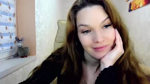 itslunaday online show from February 4, 2025, 2:43 pm