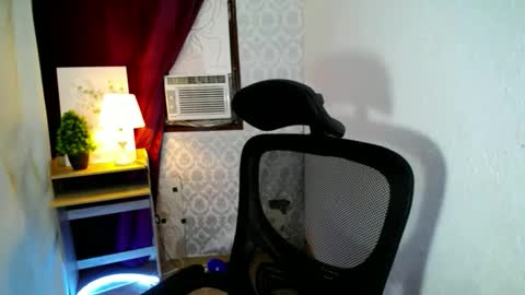 itsmeloveypinay online show from September 20, 2025, 12:28 pm