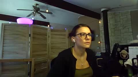 ItsMeSophie X online show from October 28, 2025, 4:53 pm