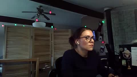 ItsMeSophie X online show from November 19, 2025, 6:19 pm