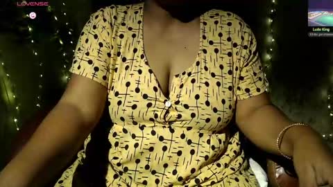 Snapshot of itsmiradesire chatting on May 24, 2026, 8:25 pm Mira online show from May 24, 2026, 8:25 pm
