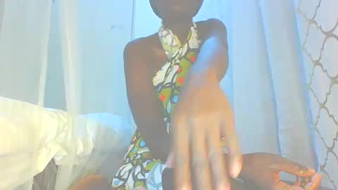 Queen blacq online show from September 14, 2025, 7:40 am