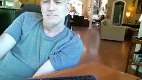 Snapshot of itsxxxtc chatting on June 3, 2026, 2:44 pm itsxxxtc online show from June 3, 2026, 2:44 pm