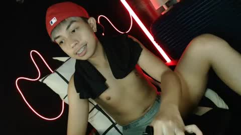 Snapshot of itsyourcummerboy_xx chatting on June 29, 2026, 5:02 pm Kyle online show from June 29, 2026, 5:02 pm