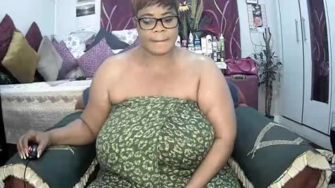 itumeleng74 online show from February 20, 2025, 6:57 pm