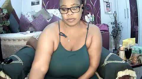 itumeleng74 online show from March 10, 2025, 8:23 pm