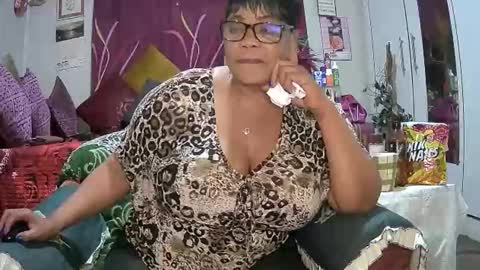 Snapshot of itumeleng74 chatting on December 13, 2025, 8:04 pm itumeleng74 online show from December 13, 2025, 8:04 pm