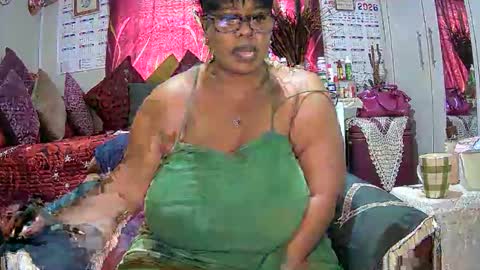 Snapshot of itumeleng74 chatting on February 15, 2026, 10:25 am itumeleng74 online show from February 15, 2026, 10:25 am