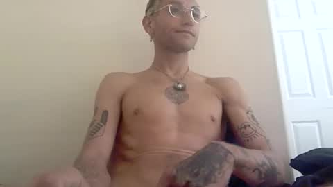 Itz Ocelo online show from April 27, 2026, 10:41 pm