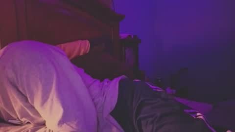 itzd123 online show from April 18, 2026, 9:02 am