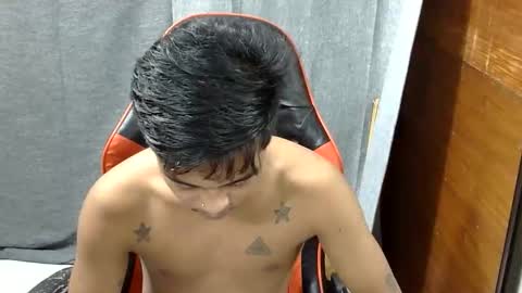 Snapshot of itzme_jhonfred chatting on April 24, 2026, 9:45 am Jhonfred online show from April 24, 2026, 9:45 am