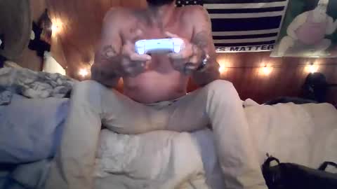 Itzmeebabyy online show from April 21, 2026, 3:13 am