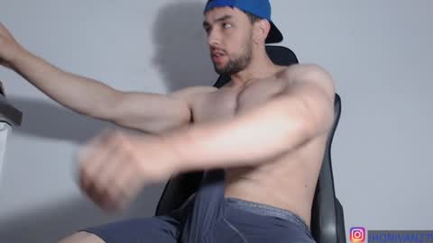 ivanhot279 online show from December 6, 2024, 9:24 pm