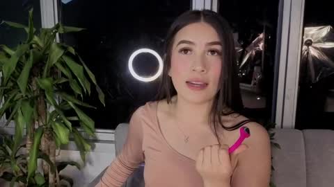 Ivanna West online show from September 23, 2025, 10:29 am