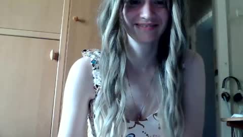 Snapshot of ivetta911 chatting on June 26, 2026, 5:34 am ivetta911 online show from June 26, 2026, 5:34 am