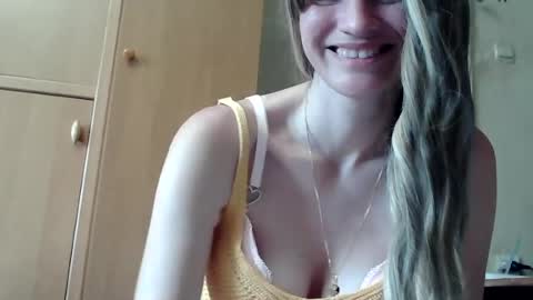 Snapshot of ivetta911 chatting on July 7, 2026, 1:37 pm ivetta911 online show from July 7, 2026, 1:37 pm