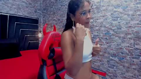 Ivis  online show from February 13, 2025, 11:17 am