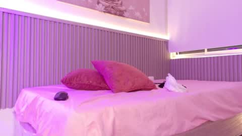 Ivon online show from September 24, 2025, 11:57 am