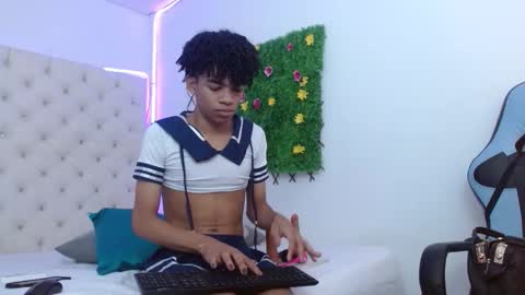 Ivon online show from October 19, 2025, 12:39 pm